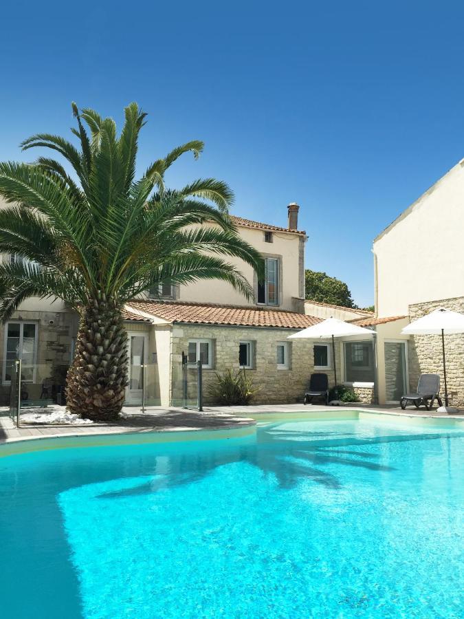 Hotel Le Square Saint-Pierre-d'Oleron Exteriör bild